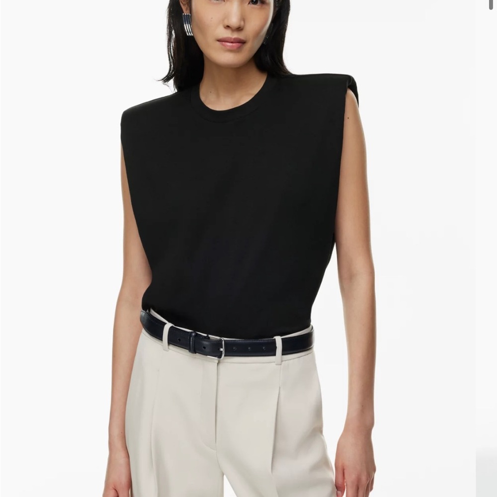 Babaton Aritiza Shoulder Pad Tee in Lavender